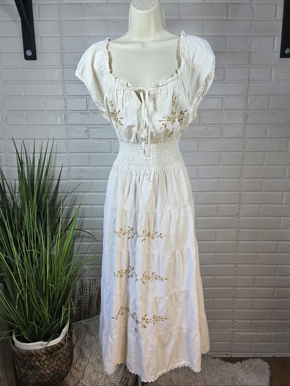 Sacred Threads Cream Embroidered Smocked Waist Midi Dress Size Large